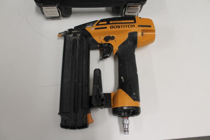 436562-2 Pneumatic nail gun Bostitch