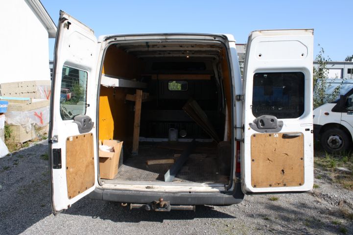 497072-8 Ford Transit 300M