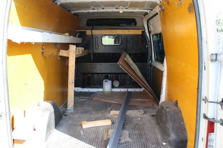 497072-9 Ford Transit 300M
