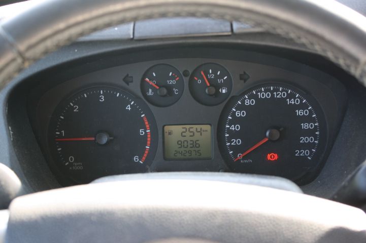 497072-13 Ford Transit 300M