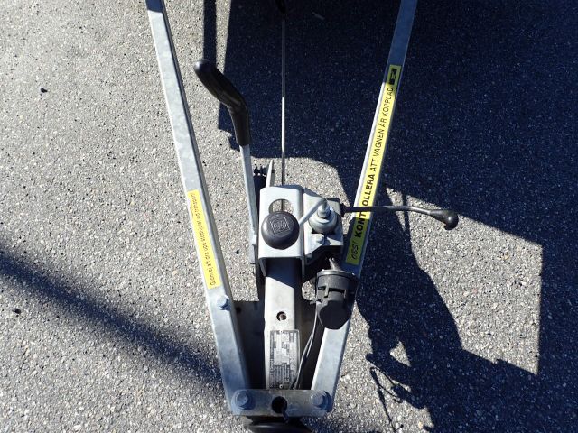 467458-17 Flyttsläp THULE Reg: CWF836