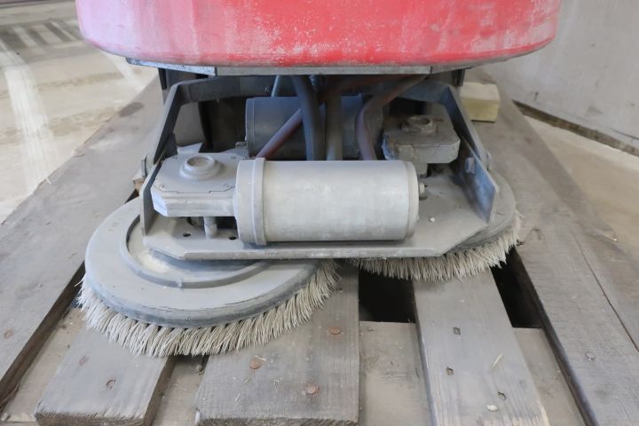 491380-4 Cleaning machine ACM Giampy 22B / 2