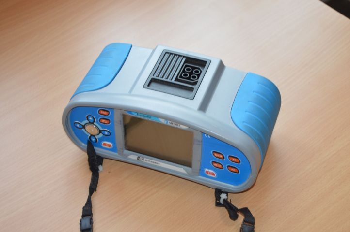 492453-4 Installation Tester Metrel Eurotest AT