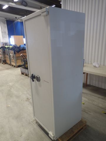 468015-7 Reeld Rosengrens safety cabinet