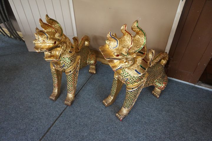 497644-1 2 pcs. statues motive Thai Lion