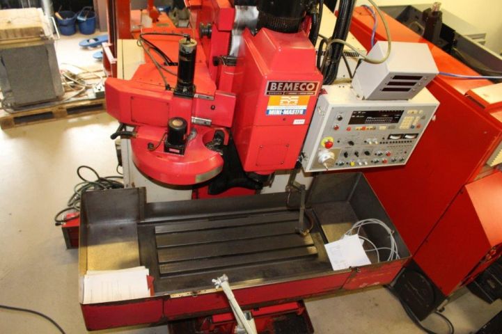 490333-4 Flerop Matsuura MC-500V incl tool holder