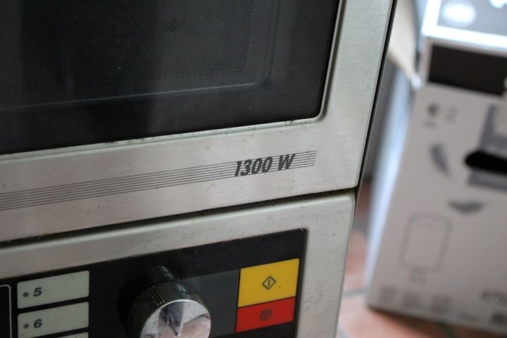 493989-4 Mikrovågsugn Philips Whirlpool Pro 2860