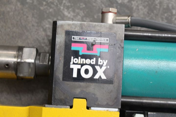 473679-13 Press tool TOX, 3 pcs