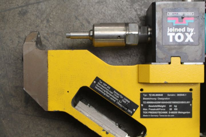 473679-16 Press tool TOX, 3 pcs