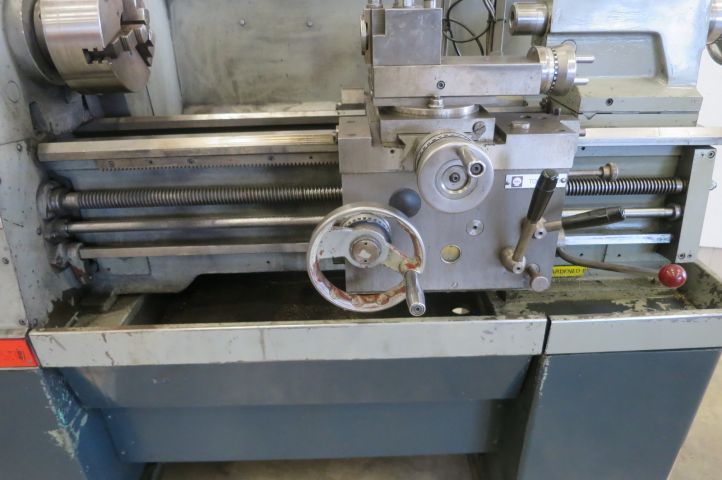 471235-3 Lathe Colchester Master 2500