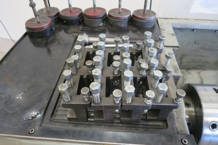 471235-10 Lathe Colchester Master 2500