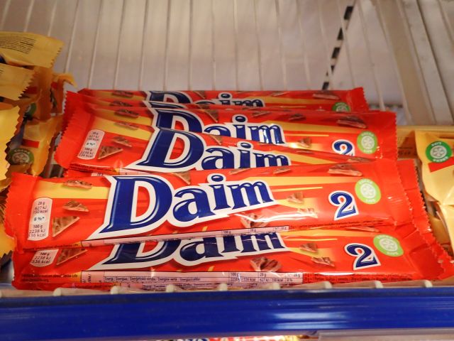 467476-13 Party of Chocolate