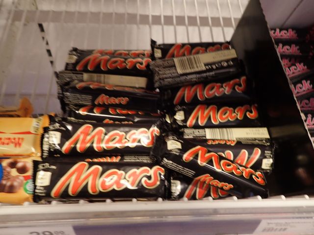 467476-15 Party of Chocolate