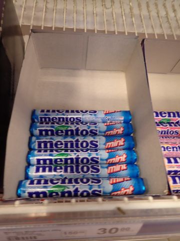 467476-17 Party of Chocolate