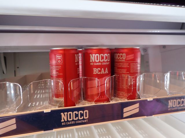 467493-4 Party with Drink