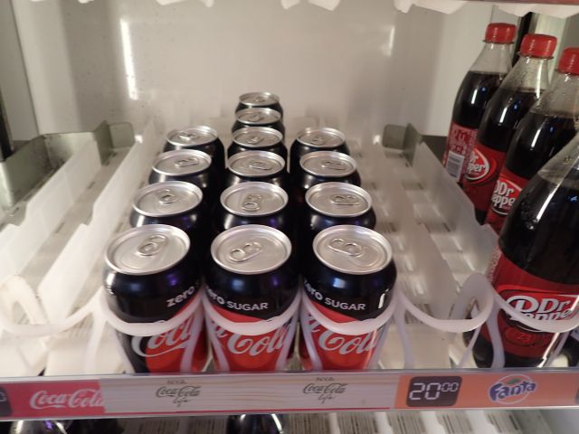 467493-15 Party with Drink