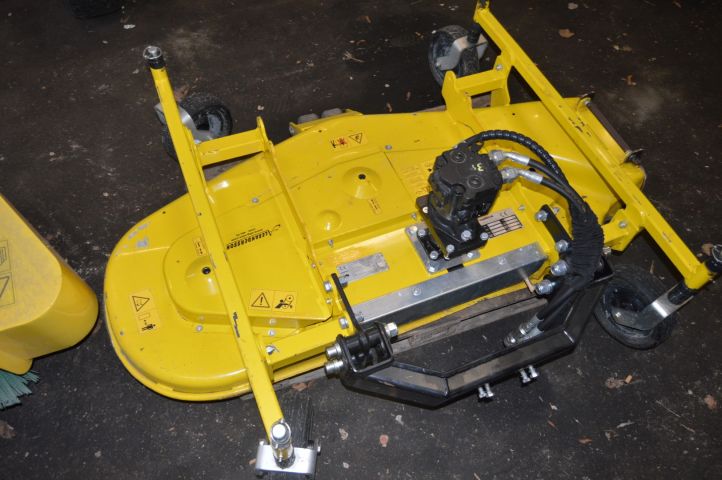 492482-9 Robot Energreen with clips, sweeps and slaghack