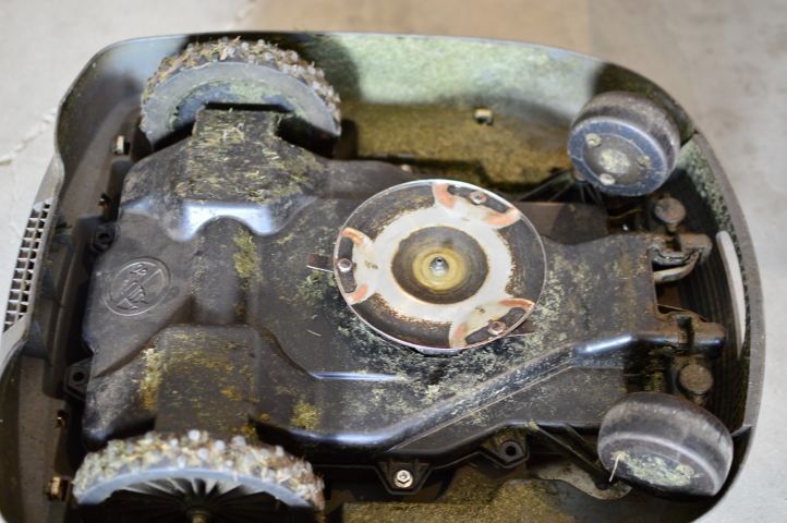 500448-8 Honda Miimo HRM520 robot lawnmower