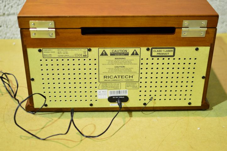 501338-6 Ricatech record player RMC200 (cd,sd-card,usb)