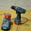 501343-1 Makita 6260D cordless drill(2 batteries and a charger)