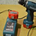 501343-2 Makita 6260D cordless drill(2 batteries and a charger)