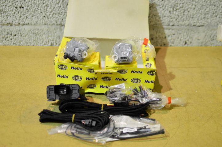 501355-1 Hella  lights automatic height control