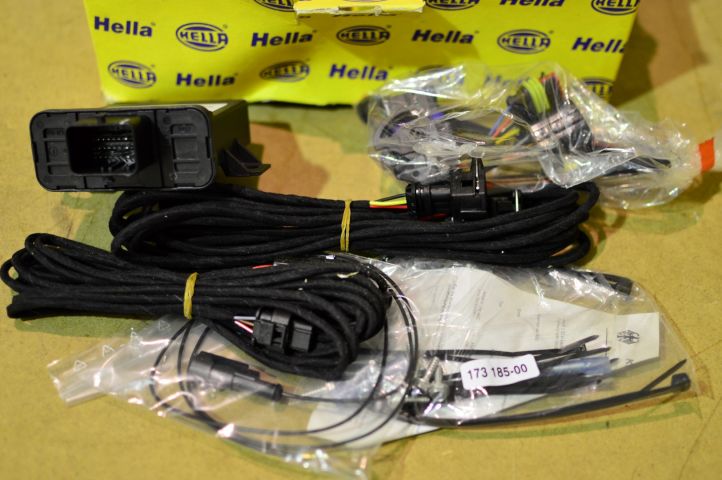 501355-2 Hella  lights automatic height control