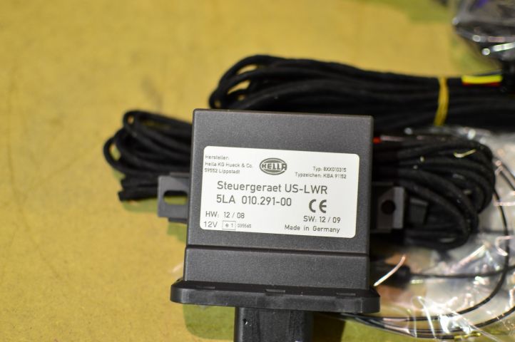 501355-4 Hella  lights automatic height control