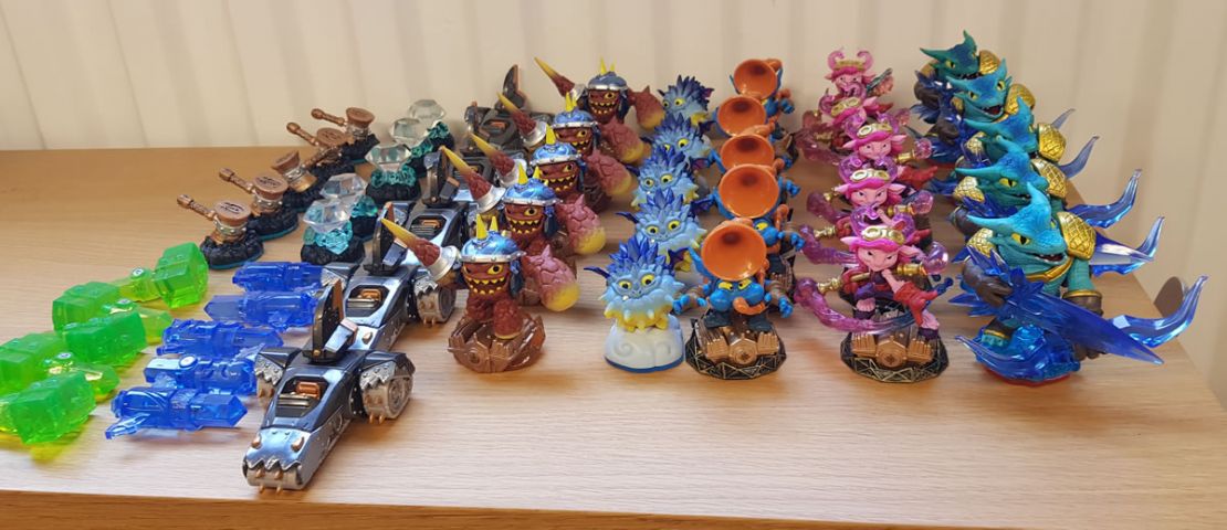 502257-1 50 pcs Skylanders figures in Bulk, new - Free shipping