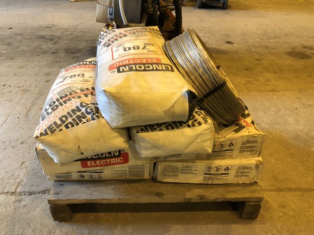 206403-17 Welding machine Lincoln idealarc DC-600 + Lincoln LN-9