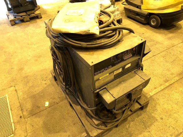 206403-6 Welding machine Lincoln idealarc DC-600 + Lincoln LN-9