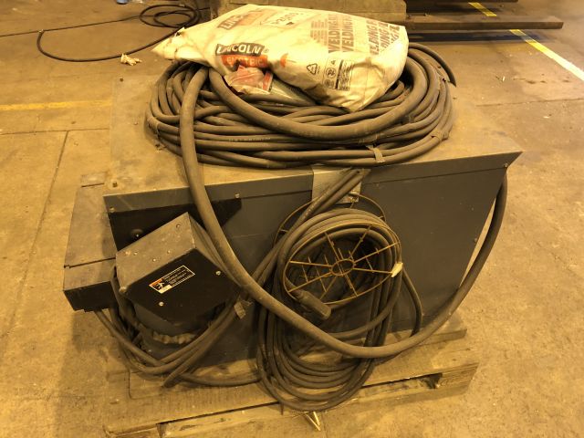 206403-10 Welding machine Lincoln idealarc DC-600 + Lincoln LN-9