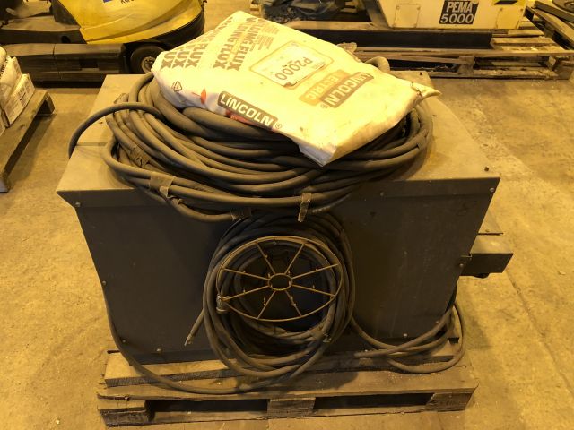 206403-11 Welding machine Lincoln idealarc DC-600 + Lincoln LN-9