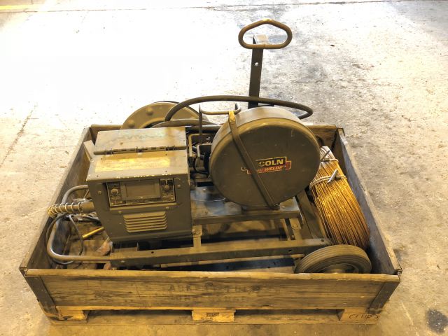 206403-12 Welding machine Lincoln idealarc DC-600 + Lincoln LN-9