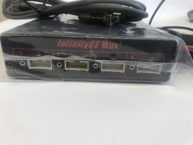 502423-2 InfinityQS Mux with a pedal