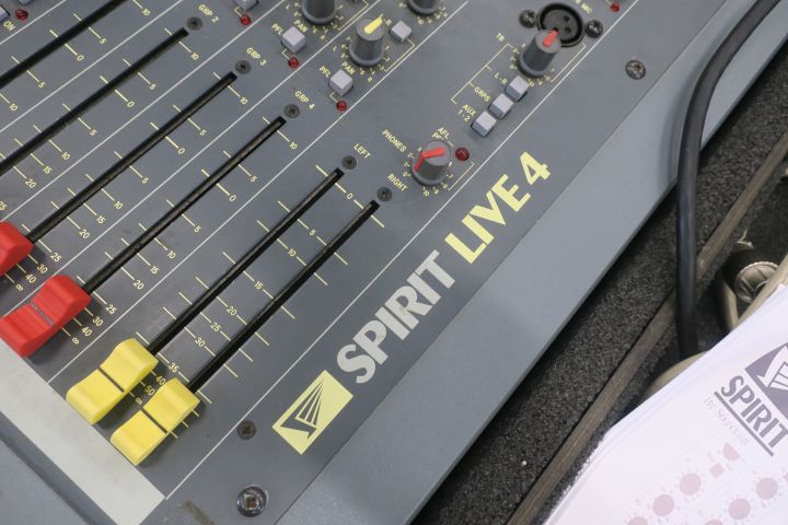 499160-3 Mixerboard Soundcraft Spirit Live 4