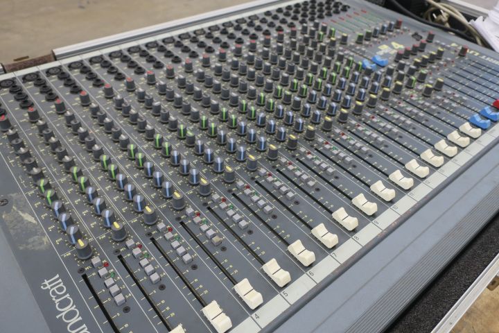 499160-6 Mixerboard Soundcraft Spirit Live 4