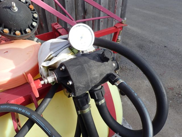 467575-8 Ointment gun Hardi for 3 point lift