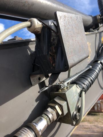 503212-11 VOLVO EW140 Hjulgrävare