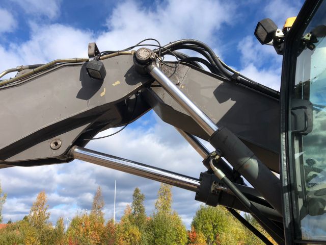 503212-18 VOLVO EW140 Hjulgrävare