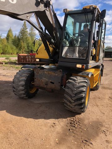 503212-32 VOLVO EW140 Hjulgrävare