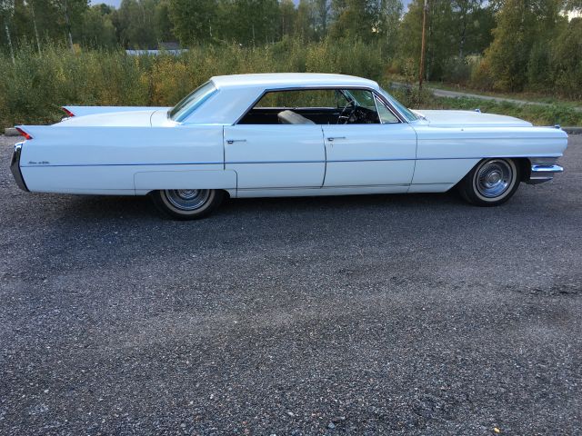 503222-4 Cadillac Sedan deVille 1964