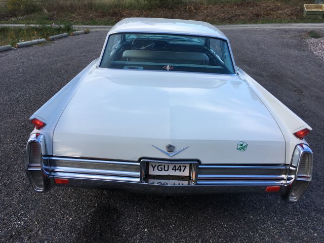 503222-33 Cadillac Sedan deVille 1964