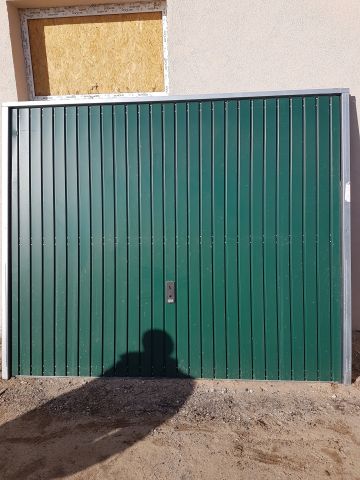 504176-1 High-rise garage door
