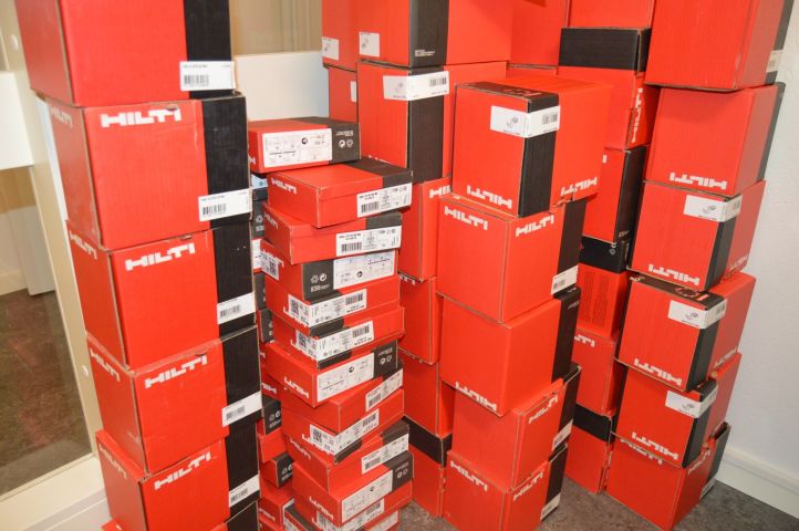 492589-2 Big party Hilti Fixklammer and Nail XP