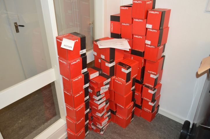 492589-1 Big party Hilti Fixklammer and Nail XP