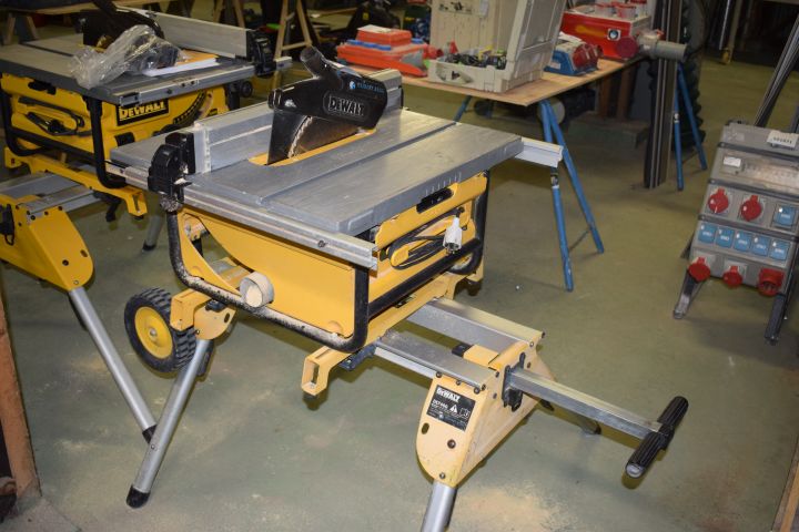 501870-1 DeWalt Circular saw saw DW 745-QS with stand DE7400