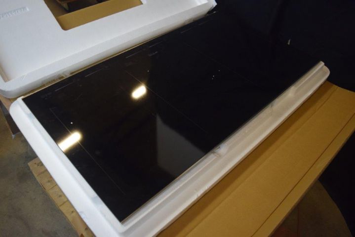 502647-4 Induction hob 90 cm Smeg SIM693WLDX