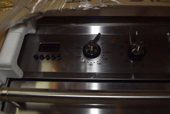 502672-4 Induction cookie 90 cm Smeg C92IPX8