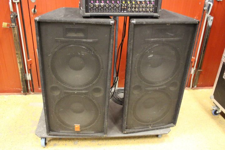 497871-10 Singing system, mixer, loudspeaker 2 pcs